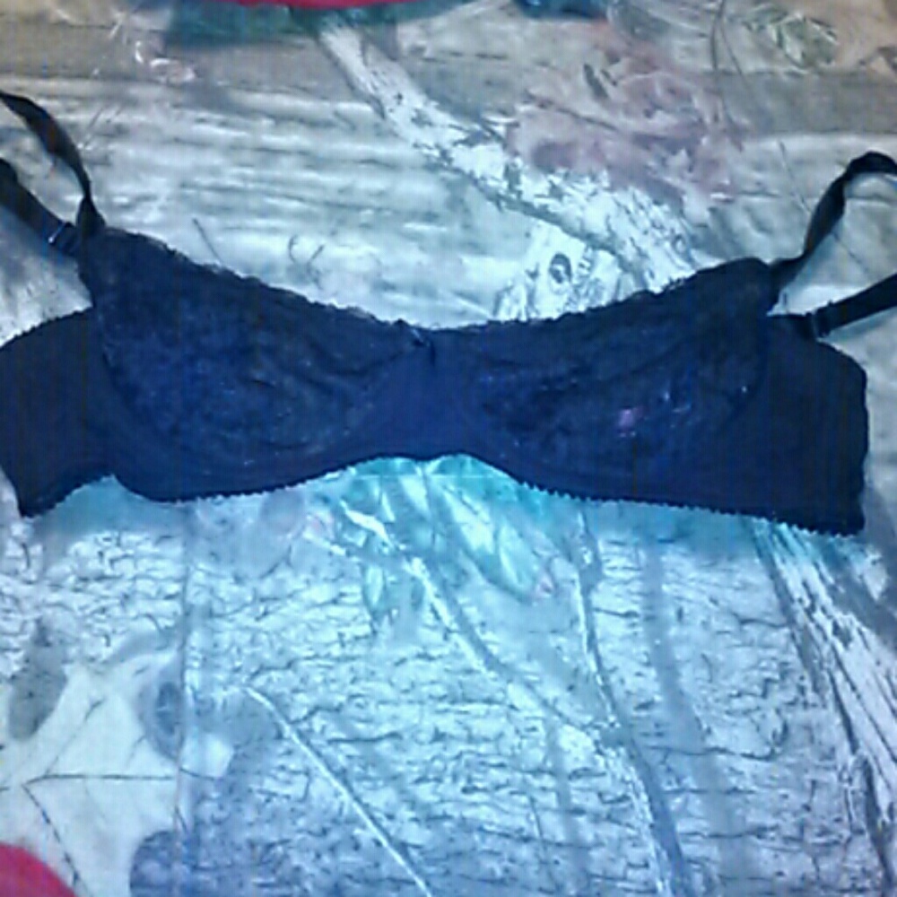 Bra - Picture 2 of 3